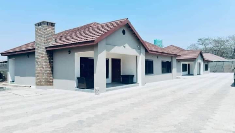 beautiful-and-spacious-house-for-rent-in-ibex-meanwood-lusaka-big-0