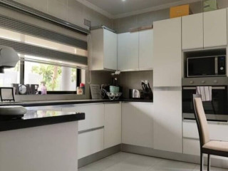 3 Bedroom House For Sale In Meanwood