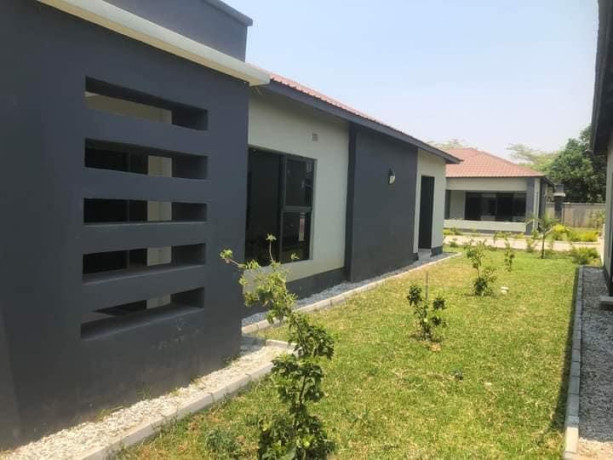 3-bedroom-house-for-rent-in-waterfalls-big-0