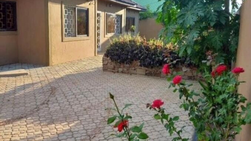 2-bedroom-house-for-rent-in-meanwood-mutumbi-big-0