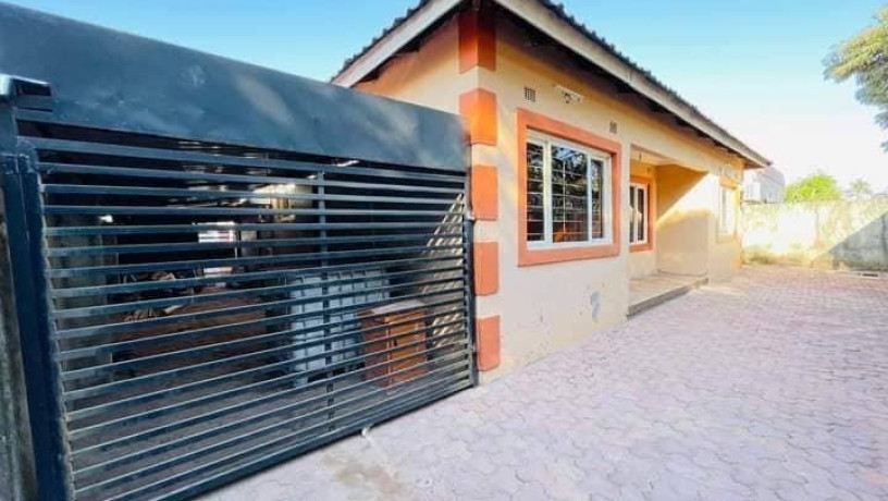 3-bedroom-house-for-rent-in-ibex-hill-big-0