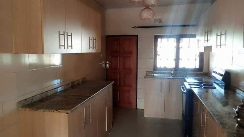 3-bedroom-flat-for-rent-in-chalala-big-3