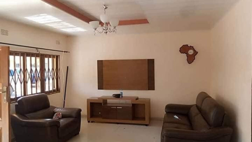 3-bedroom-flat-for-rent-in-chalala-big-4