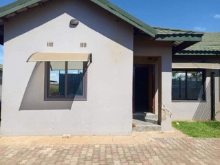 3-bedroom-flat-for-rent-in-chalala