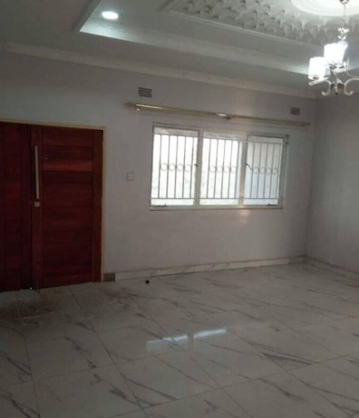 3-bedroom-flat-for-rent-in-chalala-big-5
