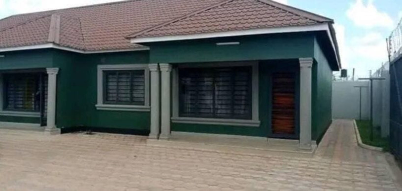 2-bedroom-flat-for-rent-in-chalala-big-4