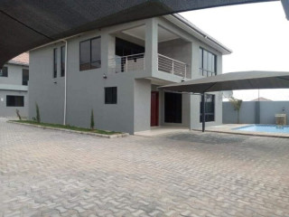 3 Bedroom Flat For Rent In Ibex Hill