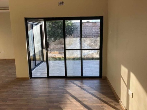 3-bedroom-house-for-rent-in-ibex-hill-big-7