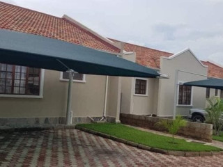 4 Bedroom Flat For Rent In Ibex Hill