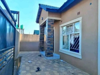 3 Bedroom House For Sale in Chalala