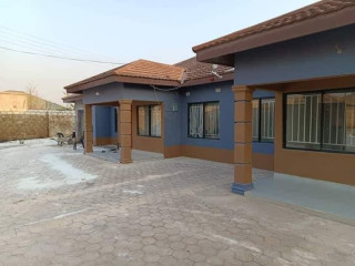 2-bedroom-flat-for-rent-in-chalala
