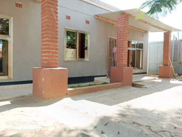2-bedroom-apartment-for-rent-in-chalala-big-2