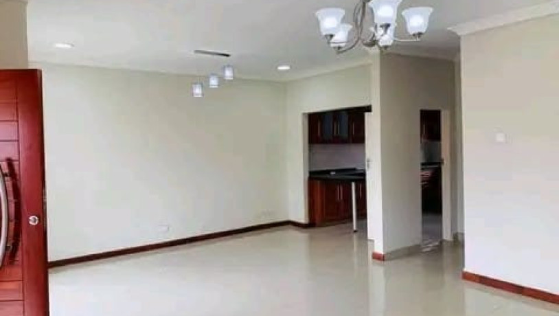 3-bedroom-flat-for-rent-in-kabulonga-big-7