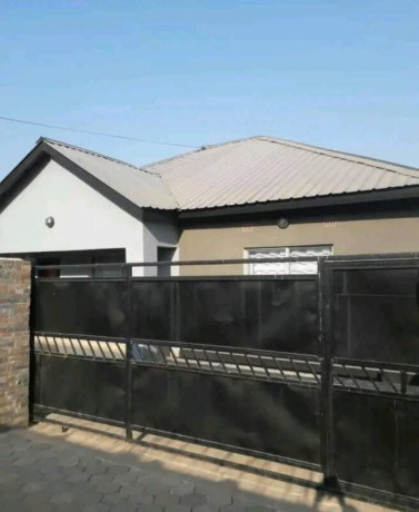 3-bedroom-house-for-sale-in-chalala-big-2