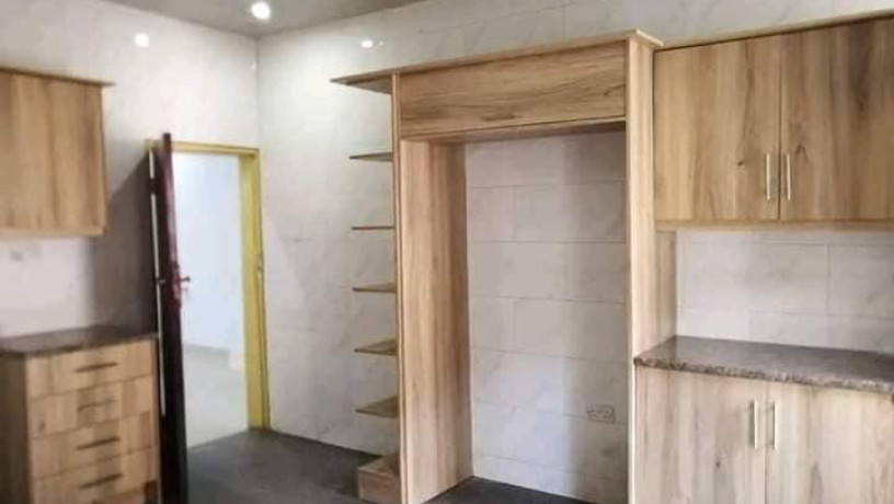 2-bedroom-flat-for-rent-in-kabulonga-big-5