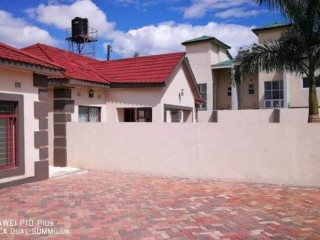 3-bedroom-flat-for-rent-in-kabulonga