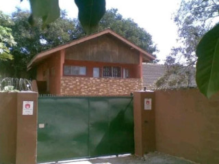 Neat and Modern 5 Bedroom House in Kabulonga