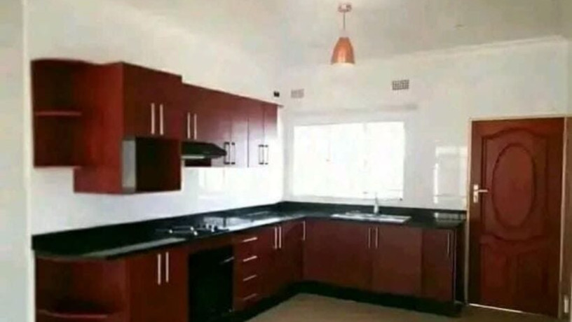 3-bedroom-flat-for-rent-in-lilayi-big-1