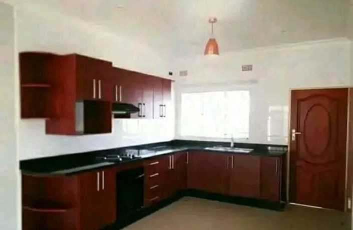3-bedroom-flat-for-rent-in-lilayi-big-1