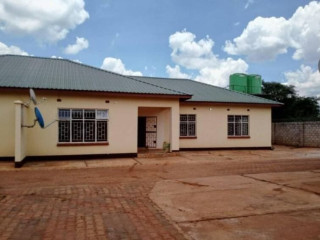 3-bedroom-flat-for-rent-in-lilayi