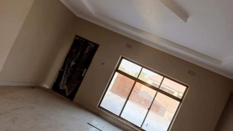 2-bedroom-house-for-sale-in-lilayi-estate-big-6