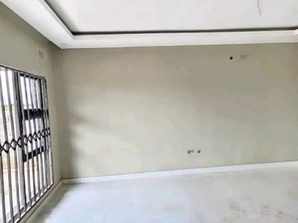 2-bedroom-flat-for-sale-in-lilayi-estate-big-4