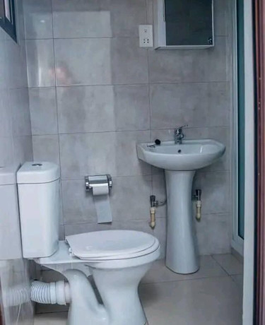 3-bedroom-flat-for-rent-in-makeni-big-0