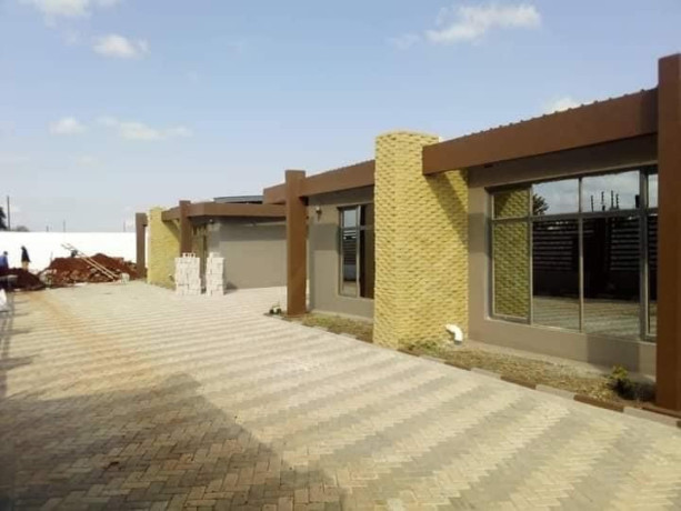 2-bedroom-flat-for-rent-in-lilayi-big-3