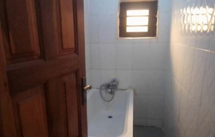 3-bedroom-flat-for-rent-in-lilayi-big-5