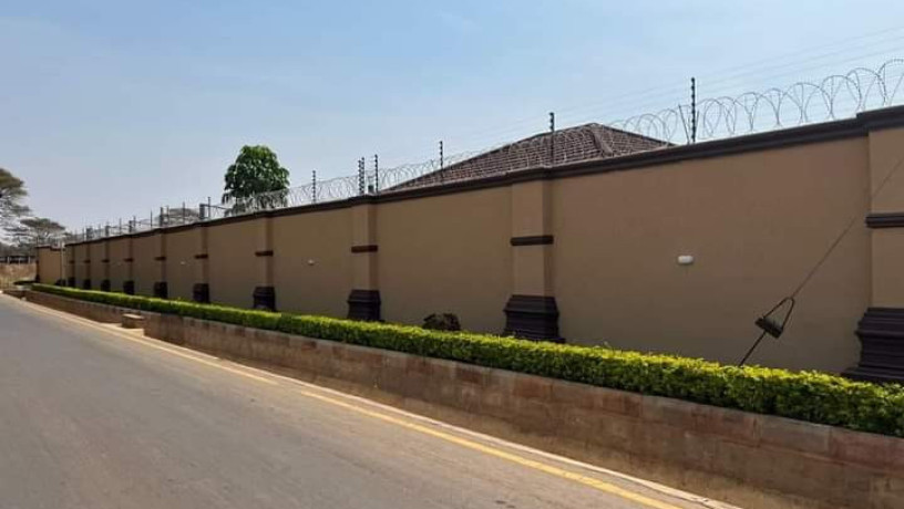 property-for-sale-in-lilayi-estate-big-5