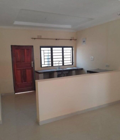 2-bedroom-flat-for-rent-in-lilayi-big-4