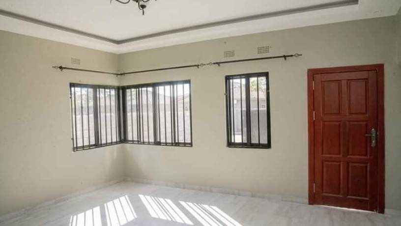 3-bedroom-house-for-sale-in-chalala-big-7