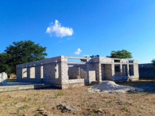 4 Bedroom House For Sale in Chalala