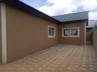 3 Bedroom House For Sale In Chalala