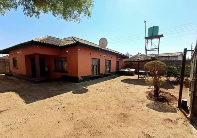 4-bedroom-house-for-sale-in-chalala-big-9