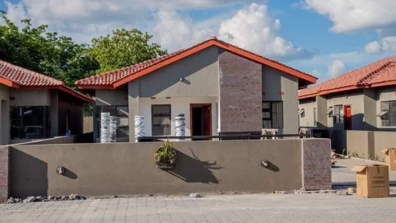 3-bedroom-houses-for-sale-in-chalala-big-0