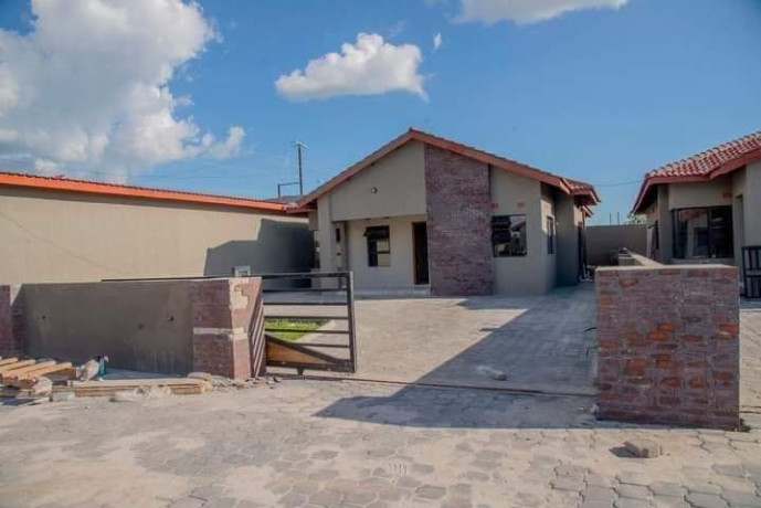 3-bedroom-houses-for-sale-in-chalala-big-8