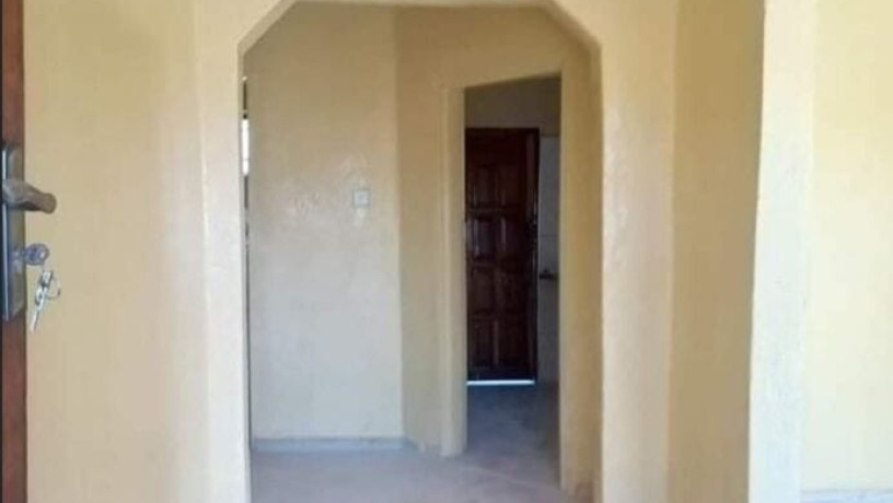 3-bedroom-house-for-rent-in-libala-south-big-5