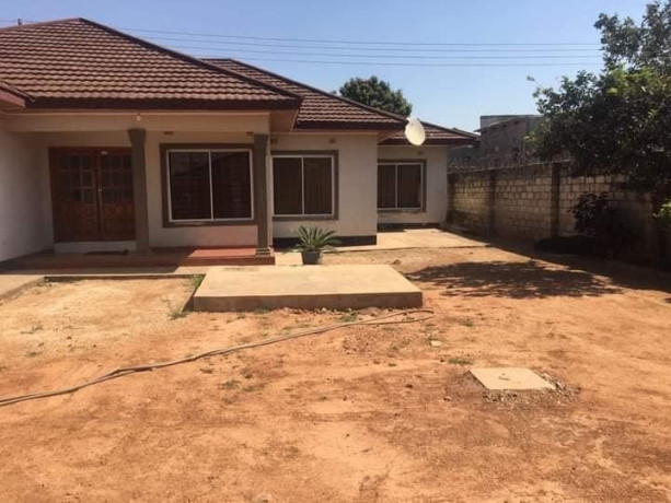 4-bedroom-house-for-sale-in-libala-south-big-9
