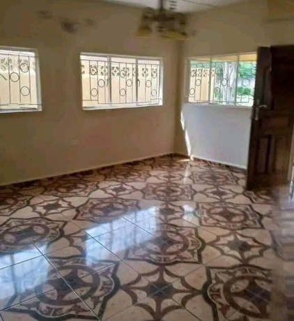 2-bedroom-flat-for-rent-in-makeni-south-big-2