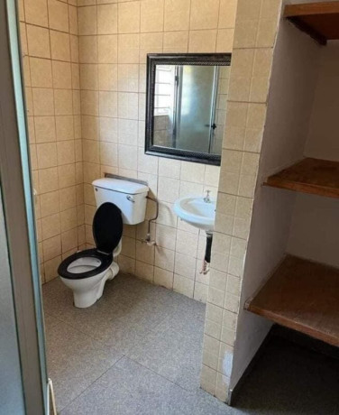 3-bedroom-flat-for-rent-in-makeni-big-7