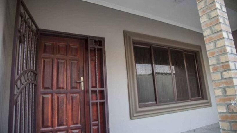 3-bedroom-flat-for-rent-in-makeni-big-4