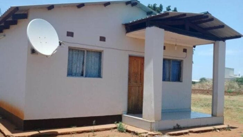 2-bedroom-flat-for-rent-in-makeni-big-3