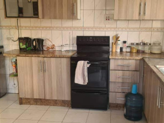 3 Bedroom House For Rent in Makeni