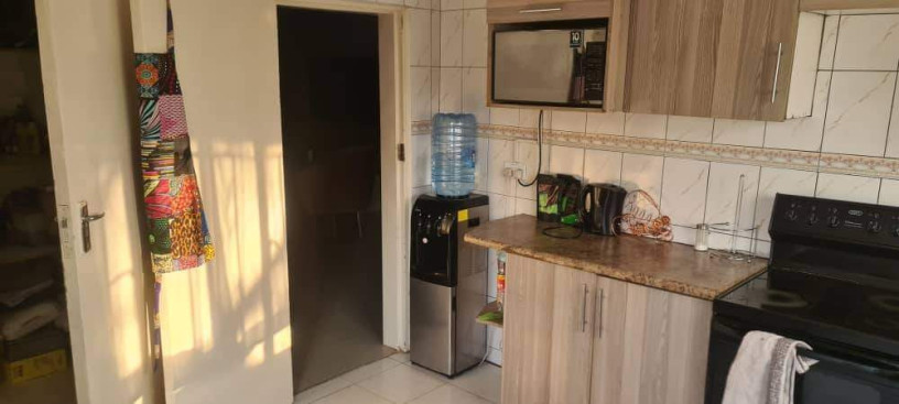 3-bedroom-house-for-rent-in-makeni-big-1