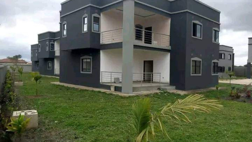 4-bedroom-house-for-rent-in-makeni-big-2