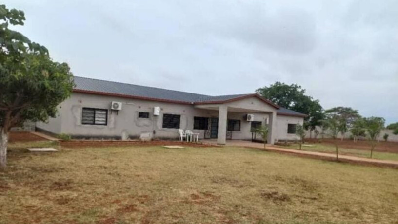 5-bedroom-house-for-sale-in-makeni-big-0