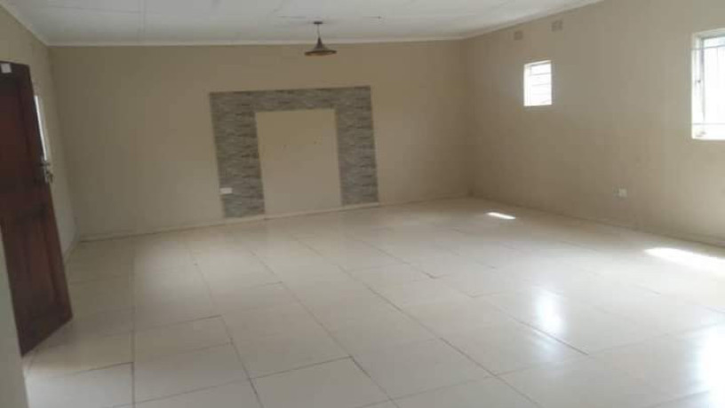 2-bedroom-flat-for-rent-in-makeni-big-3