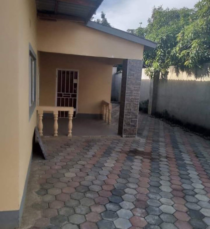 2-bedroom-flat-for-rent-in-makeni-big-4