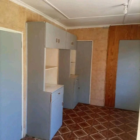 2-bedroom-cottage-for-rent-in-civic-centre-big-1